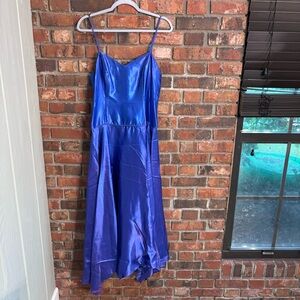 Vintage womens USA satin spaghetti strap shark bite hem midi dress blue 6
